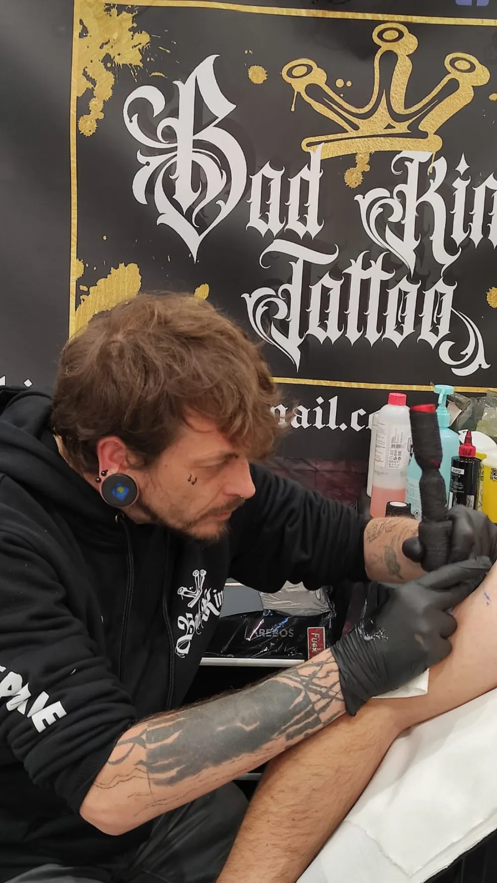 Eiko, tatoueur à Albi — Bad King Tattoo
